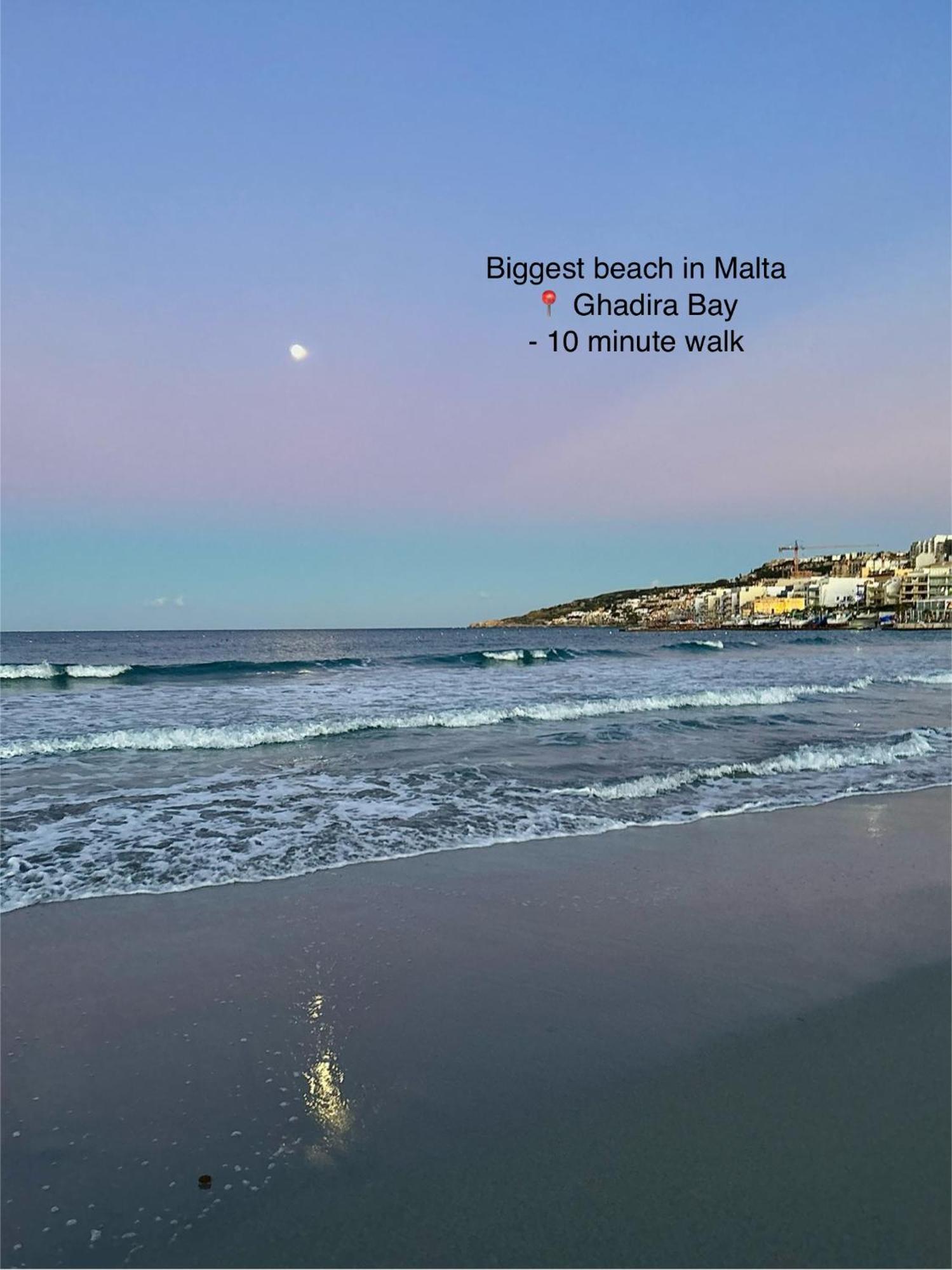 Beach Front 3-Bedroom Holiday Home Mellieħa Exterior foto